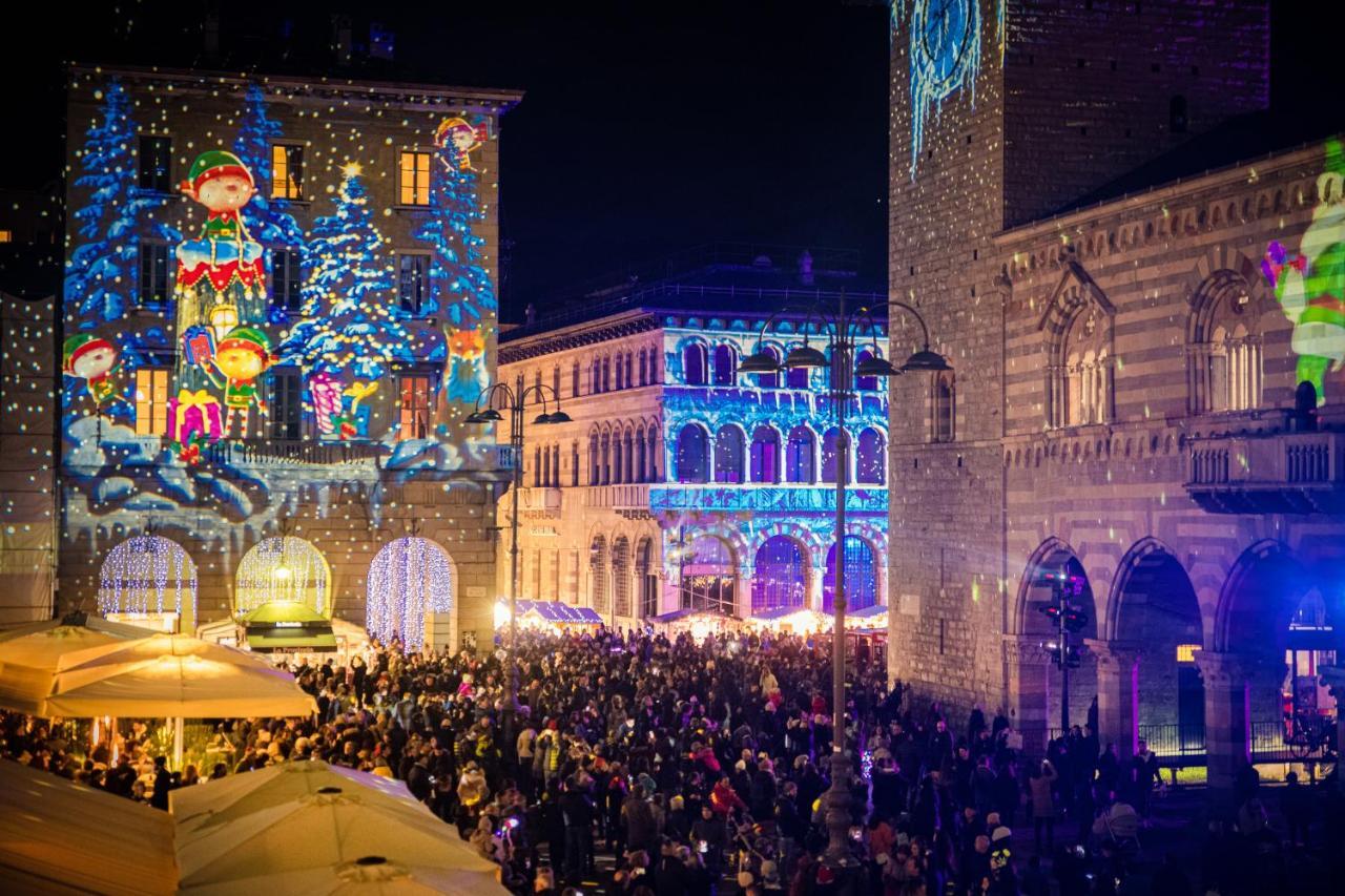 شقة كومو  في La Finestra Sul Duomo - The House Of Travelers المظهر الخارجي الصورة